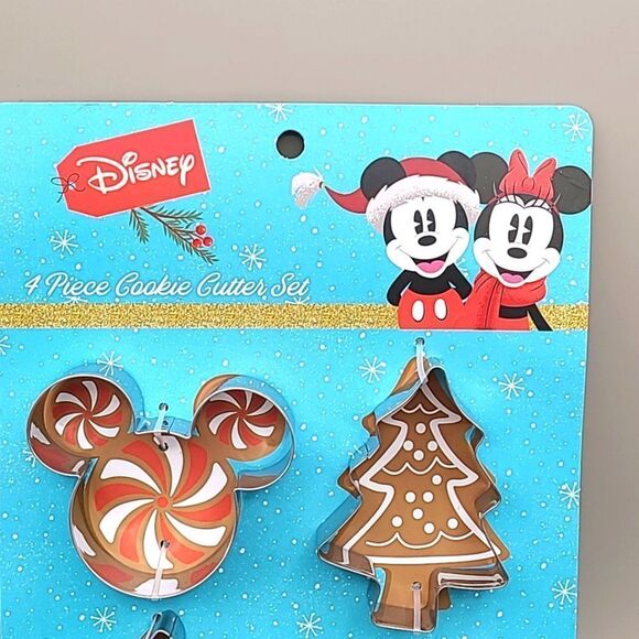 Disney Holiday 4 Piece Cookie Cutter Set, NWOT - Picture 3 of 6